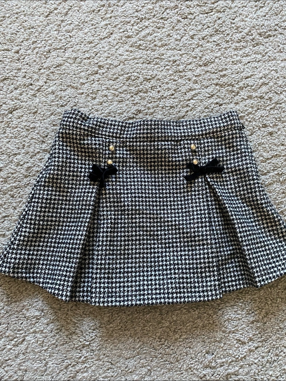 Gymboree Black & White Houndstooth Pleated Mini Skirt with Bow Accents